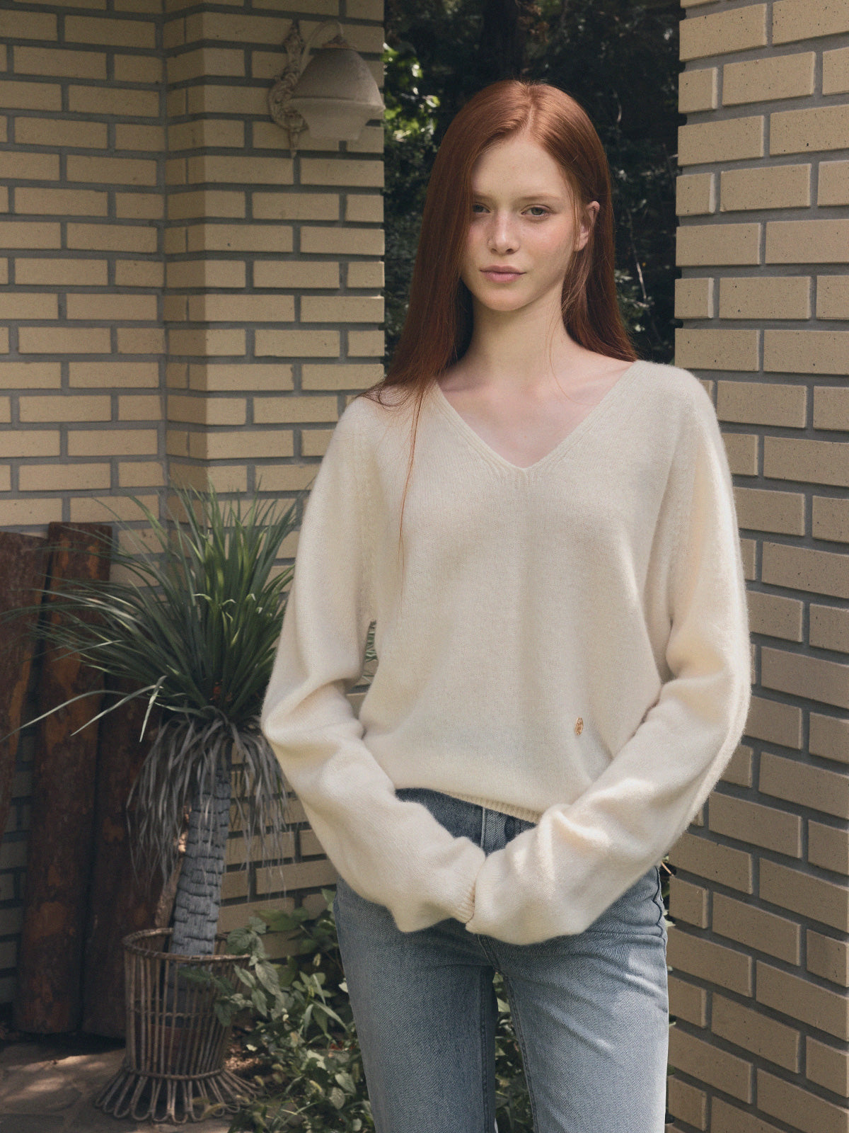 Longc Wool Pastel V-Neck Long-Sleeve Knit
