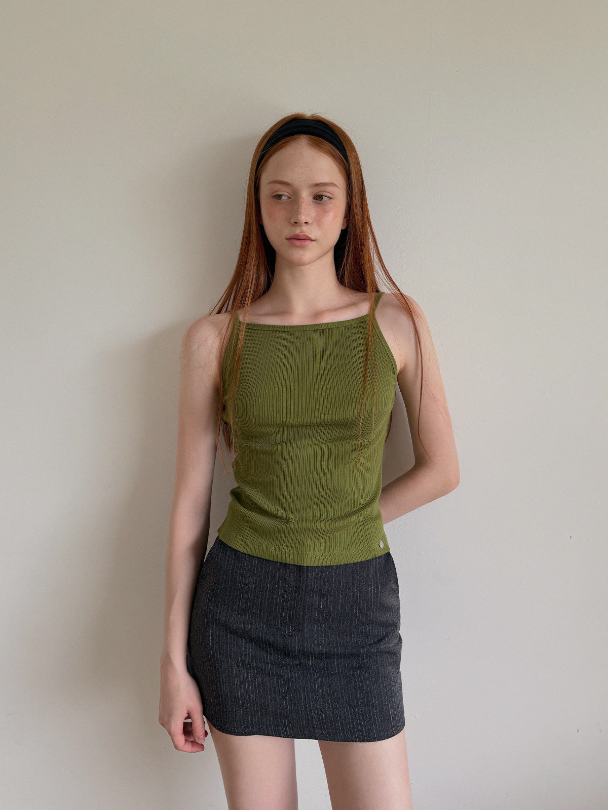 Urild Boat Neck Sleeveless Top