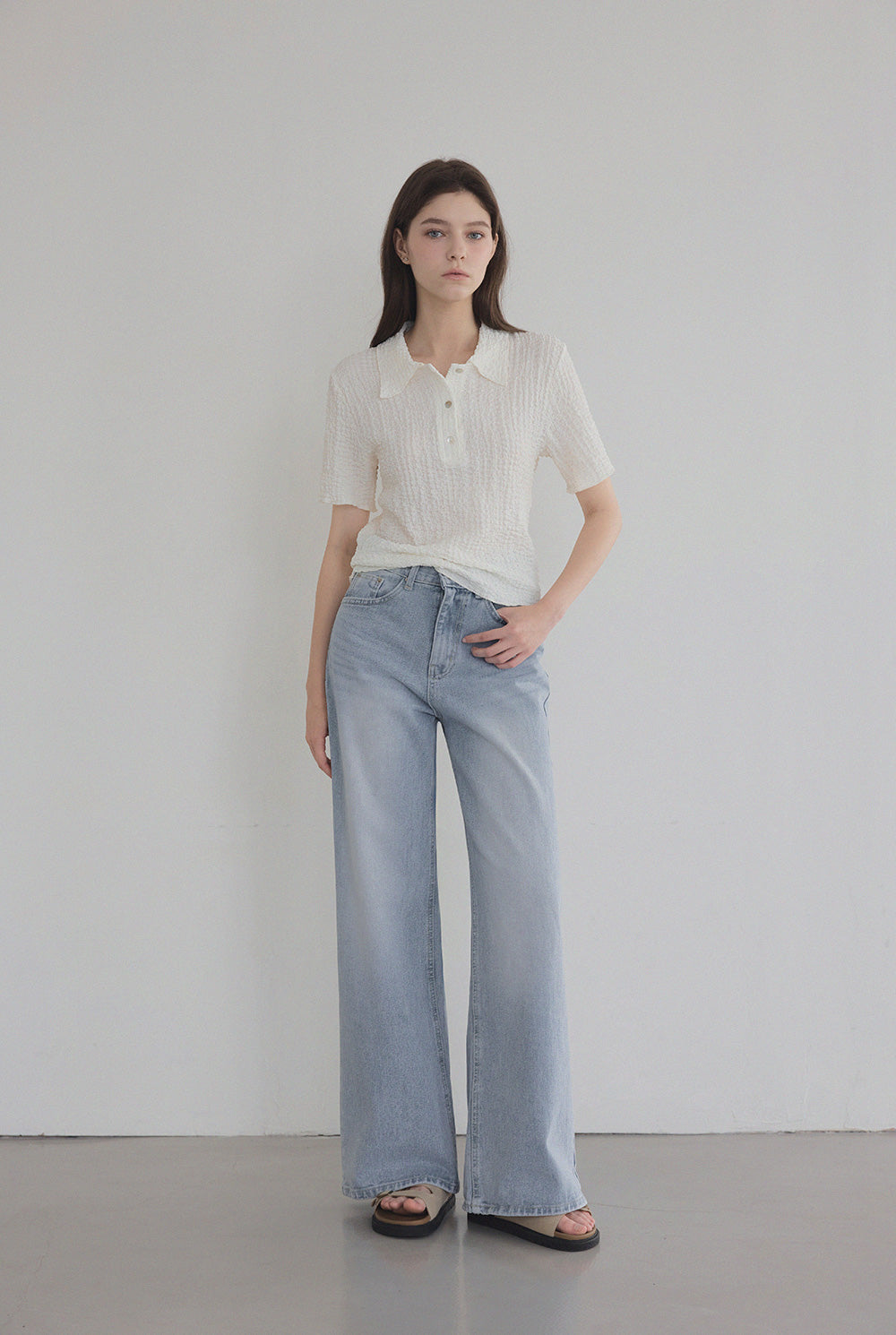 Baggy Embossed Collar T-Shirt