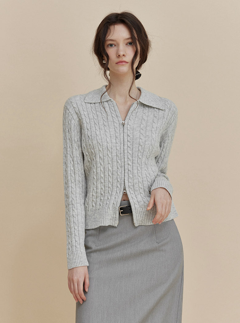 Roa Embroidery Twist Two-way Zip-up Knit