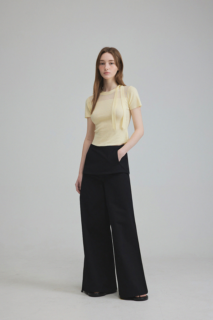 [TWEE] Mellive Sheer Contrast Slim Half Knit-3
