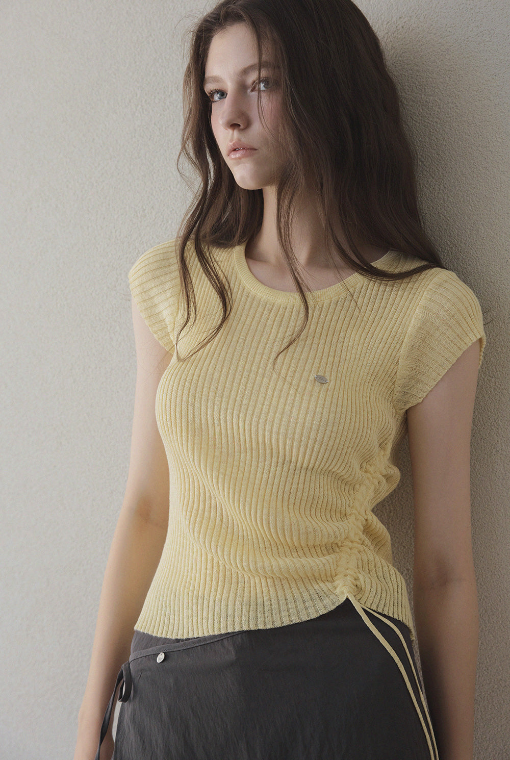 Holdy Asymmetrical String Short Sleeve Knit